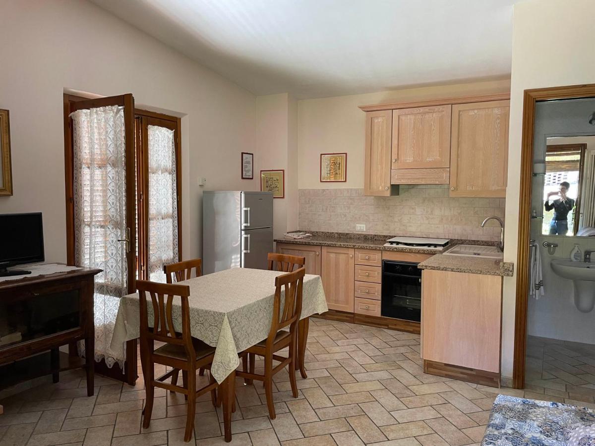 Casa Vacanza Le Case ซานจีมิญญาโน ภายนอก รูปภาพ