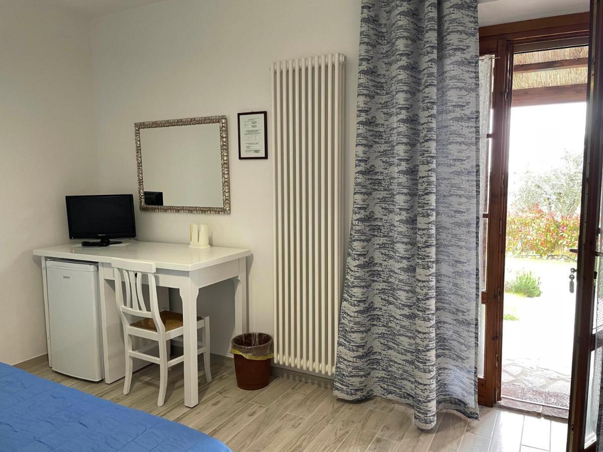 Casa Vacanza Le Case ซานจีมิญญาโน ภายนอก รูปภาพ