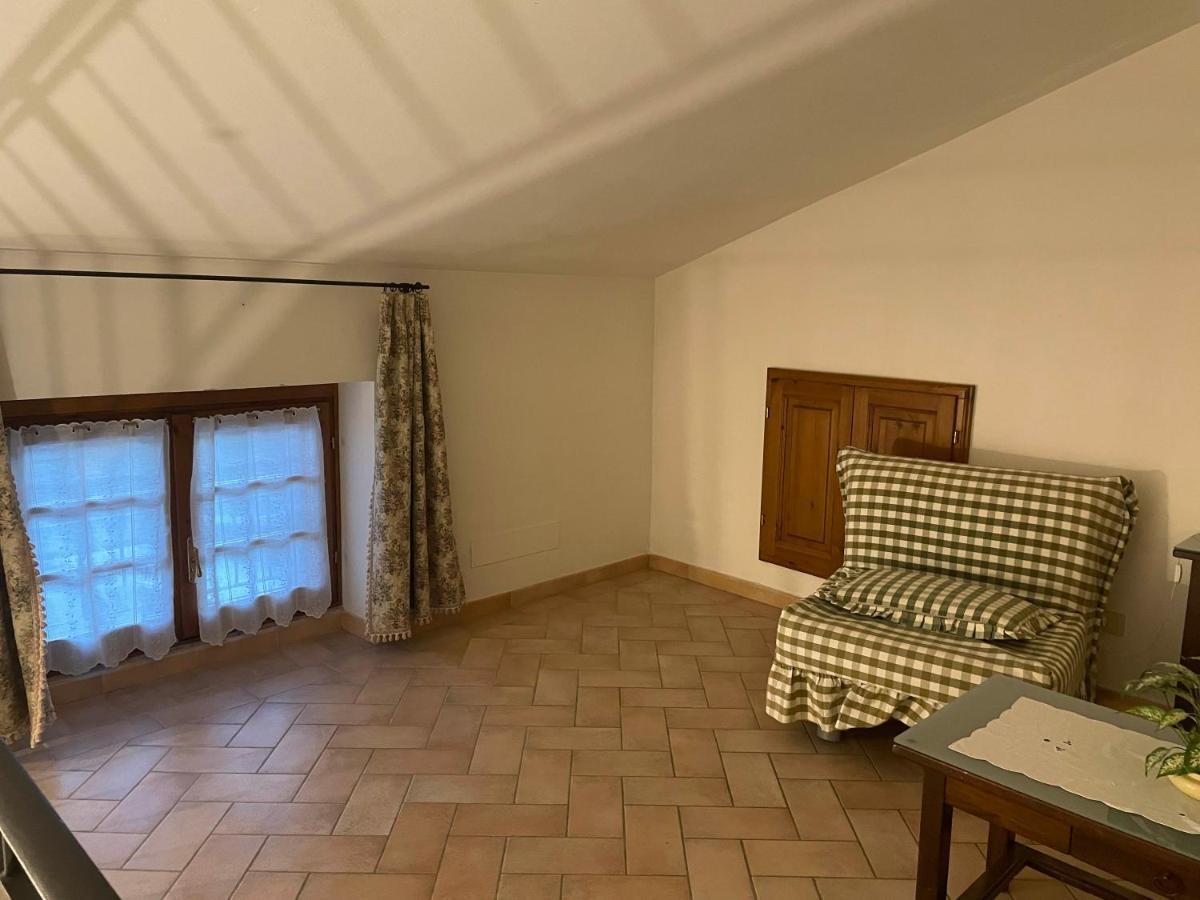 Casa Vacanza Le Case ซานจีมิญญาโน ภายนอก รูปภาพ