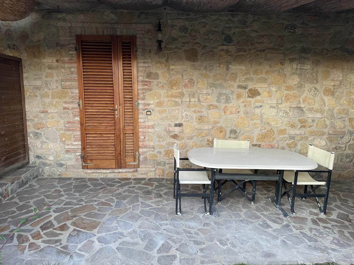 Casa Vacanza Le Case ซานจีมิญญาโน ภายนอก รูปภาพ