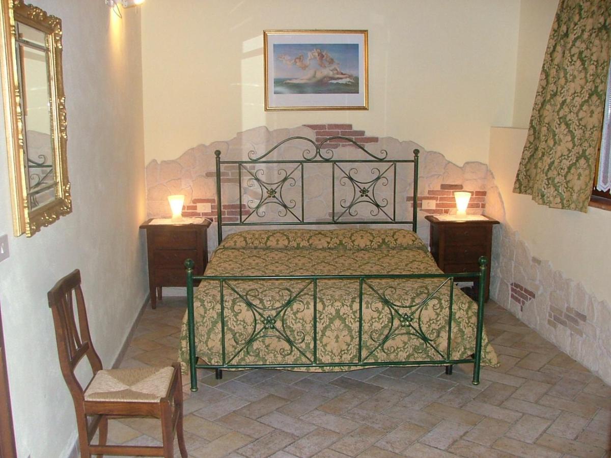 Casa Vacanza Le Case ซานจีมิญญาโน ภายนอก รูปภาพ