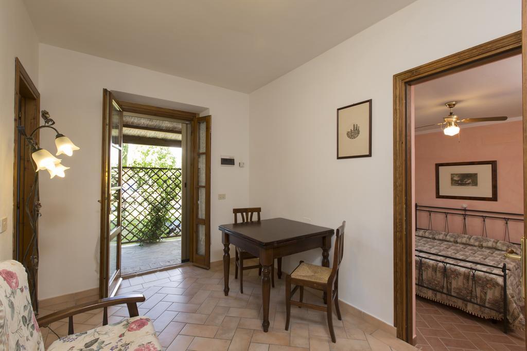 Casa Vacanza Le Case ซานจีมิญญาโน ภายนอก รูปภาพ
