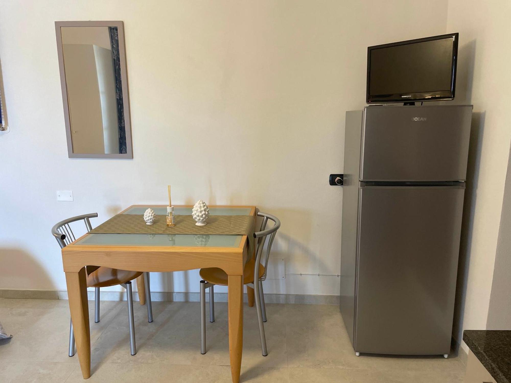 Casa Vacanza Le Case ซานจีมิญญาโน ภายนอก รูปภาพ